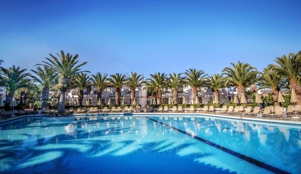 Фото Sol by Melia Marina Beach Crete (ex. Marina Beach) 4*