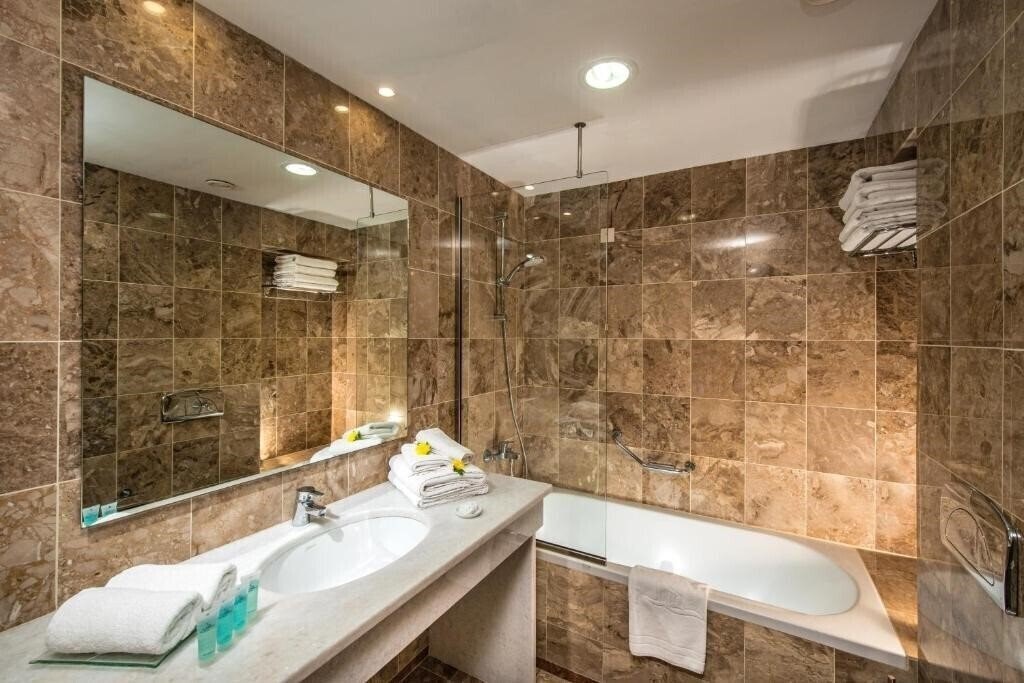 Фотография Annabelle Beach Resort 5*