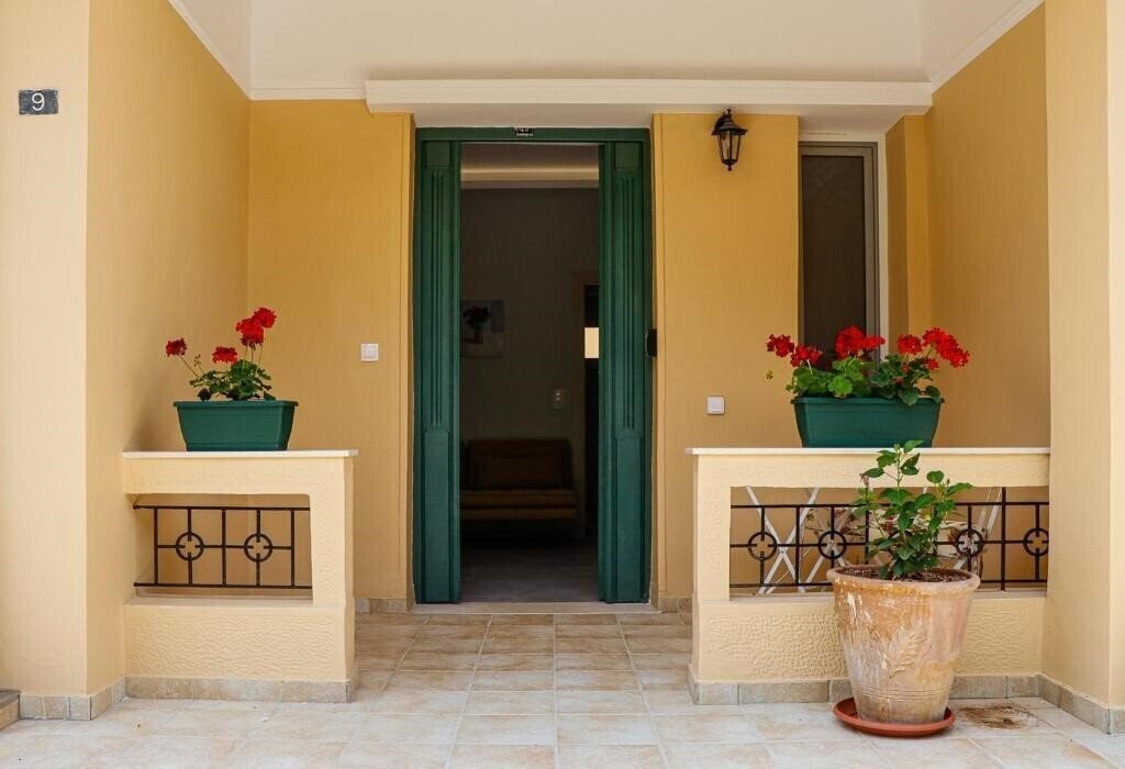 Фото Terpsis Lodge 4*