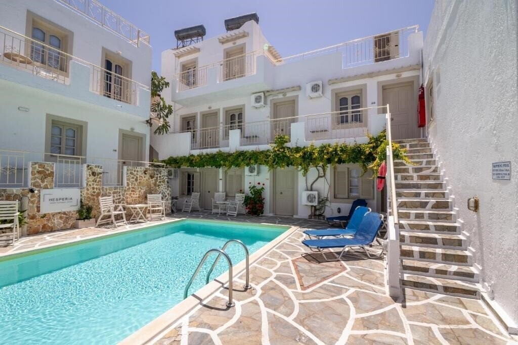 Zdjęcie Hesperia Apartments 3*