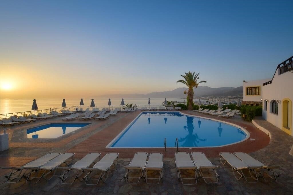 Hotel Hersonissos Village Hotel & Bungalows (ex. Hersonissos Village Hotel and Bungalows) 4*