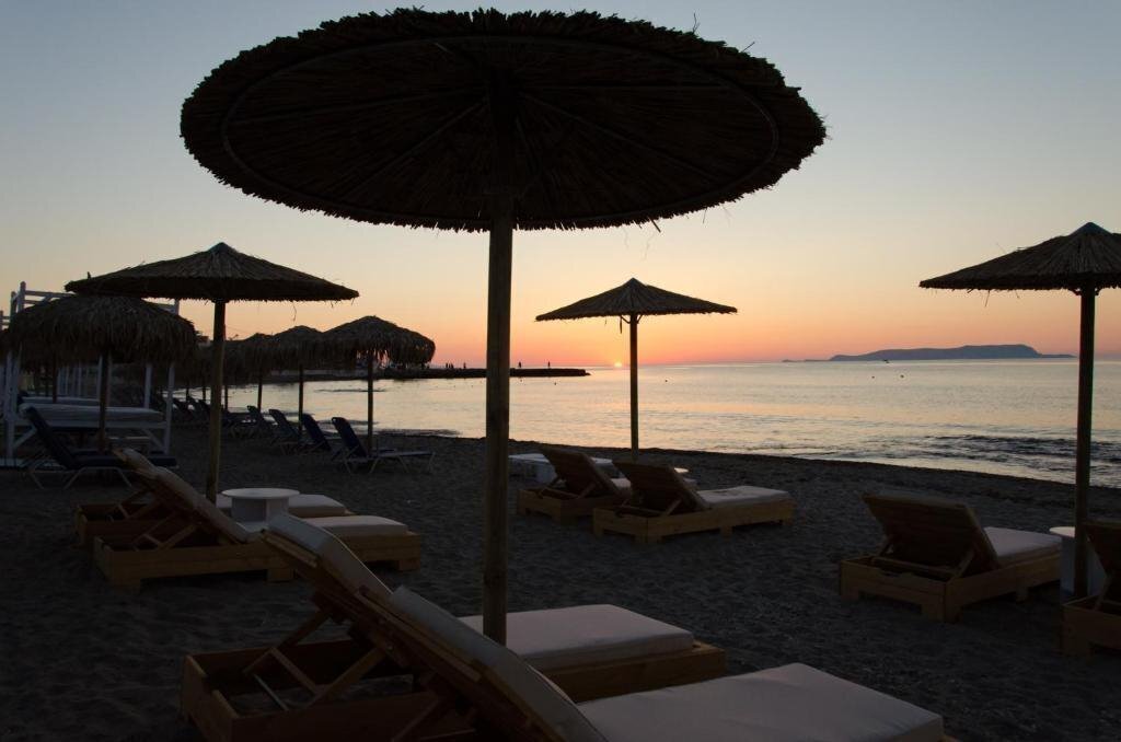 Zdjęcie Tsalos Beach Hotel апартаменты