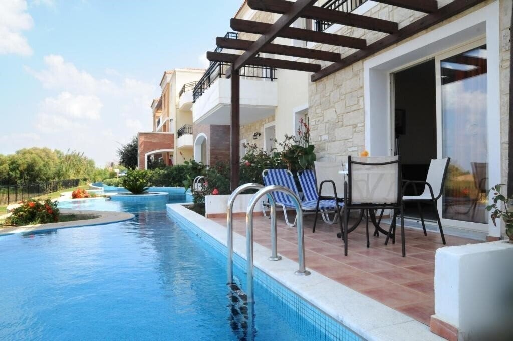 Obraz Chrispy World Hotel & Bungalows 4*