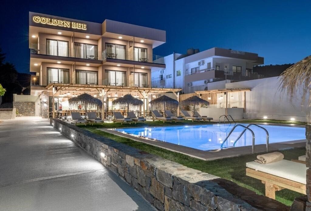Фотографія Golden Bee Lifestyle 4*