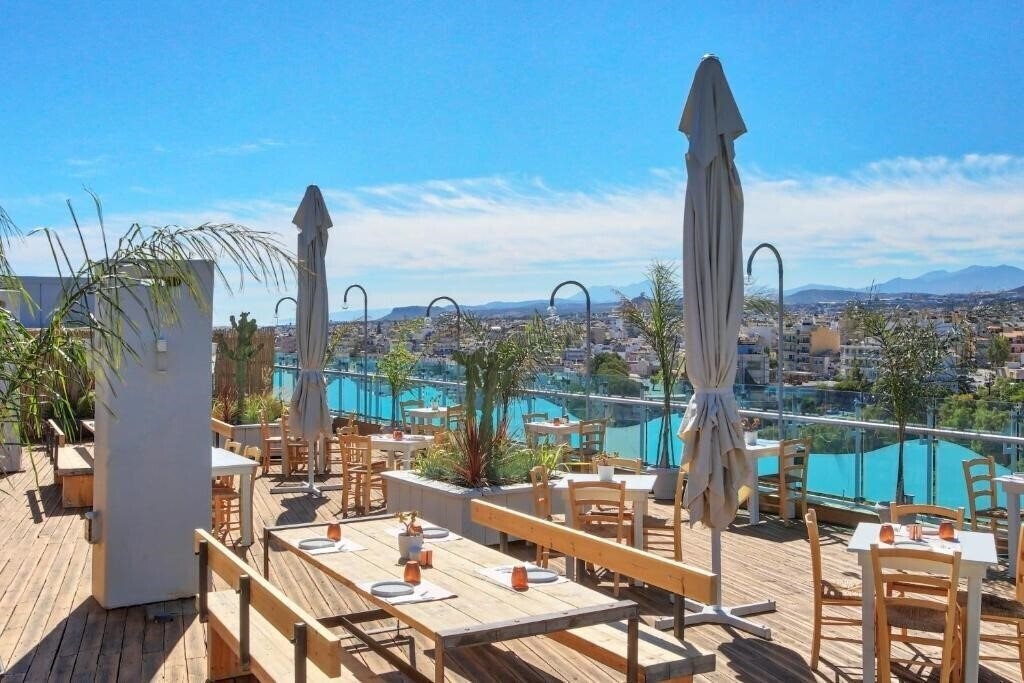 Zdjęcia Capsis Astoria Hotel 4*