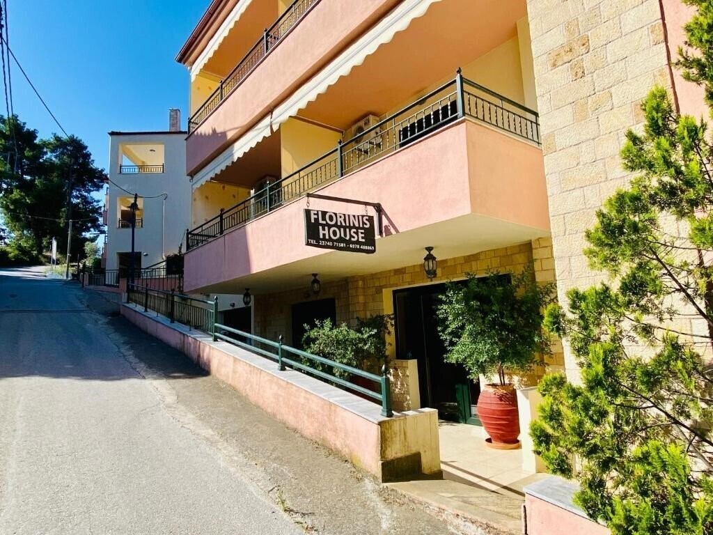 Готель Florinis House апартаменты
