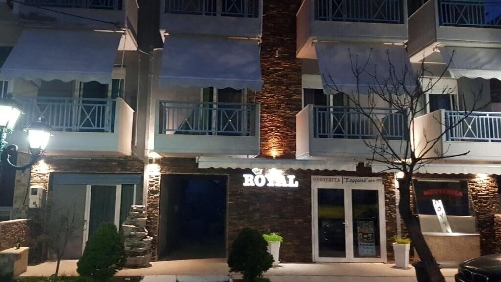 Готель Royal Studios апартаменты