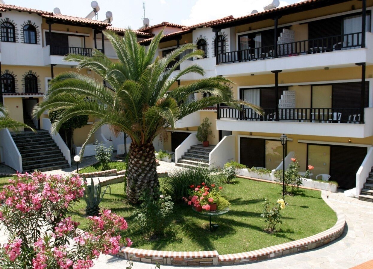Фото Ioli Village Hotel Apartments 3*