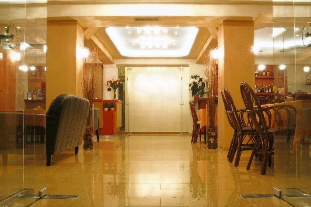 Zdjęcia Xenios Loutra Beach Hotel 3*