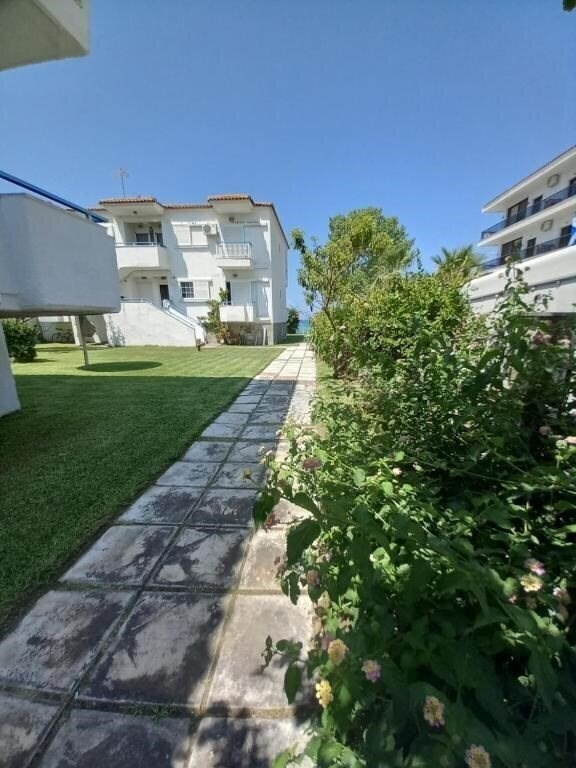 Фотографія Evlogia Hotel Seafront & Anex by Greek Pride (ex. Greek Pride Evlogia Seaside, Greek Pride Seafront, Evlogia Hotel by Greek Pride) 4*