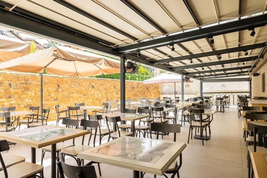 Obraz Royal Hotel & Suites (ex. Royal Hotel) 4*