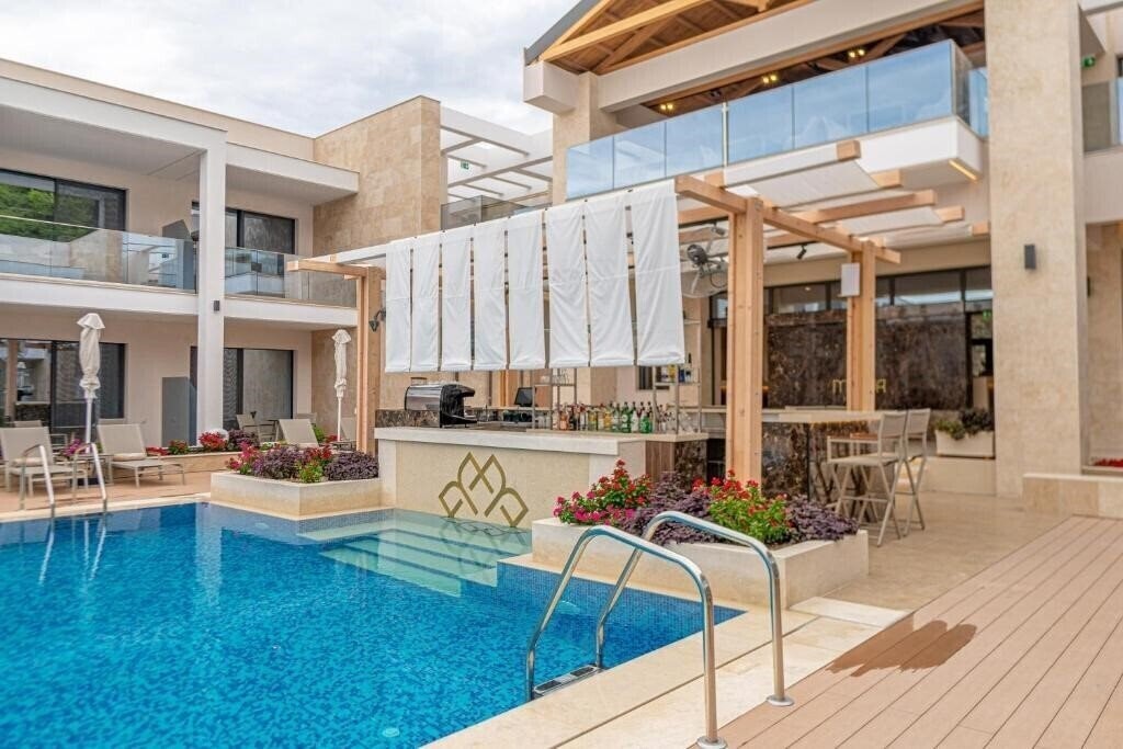 Obraz Mirror Hotel 4*