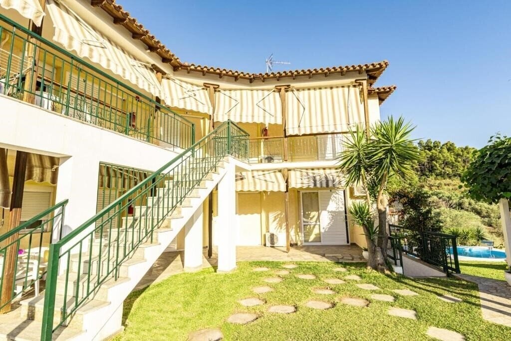 Zdjęcia Skioni Studio 3*