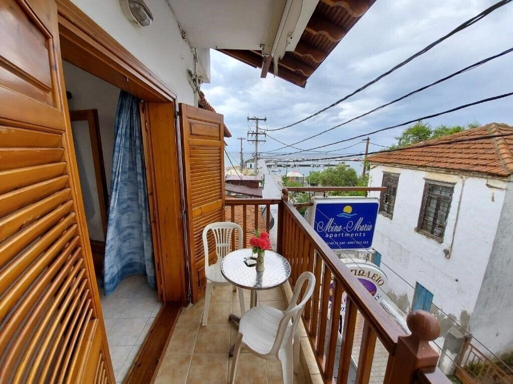 Готель Mina Maria Apartments 3*