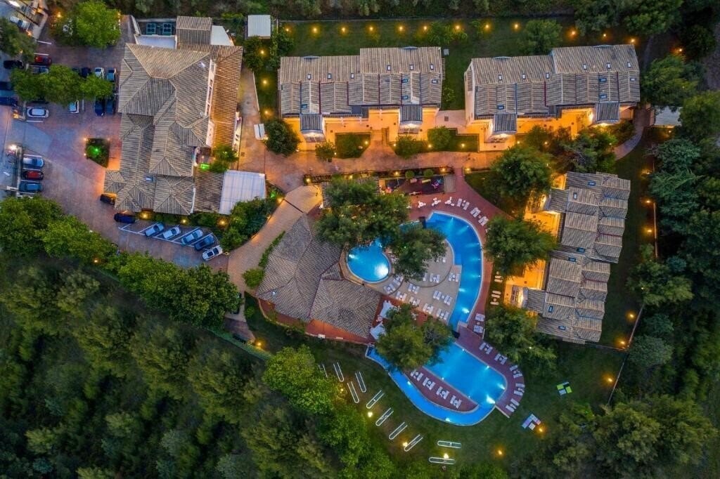Фотографія Lesse Hotel 4*