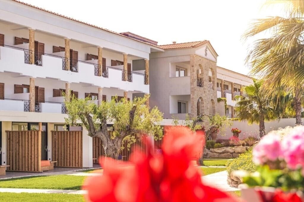 Hotel Tresor Sousouras (ex. Hanioti Palace) 4*