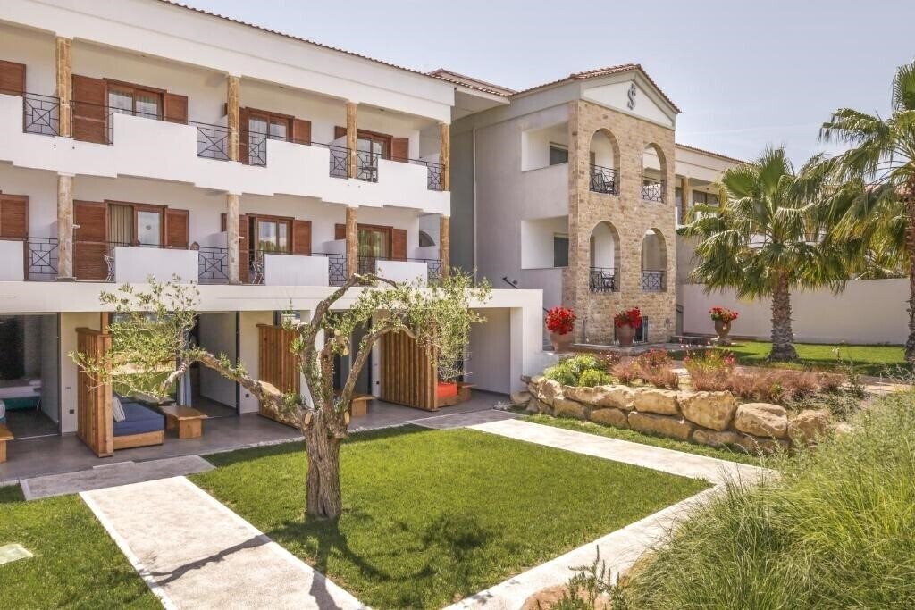 Zdjęcie Tresor Sousouras (ex. Hanioti Palace) 4*