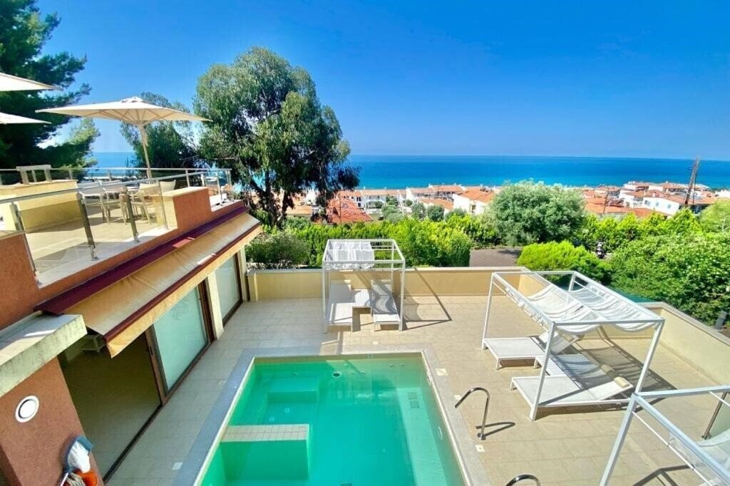 Фото Greek Pride Cronwell Rahoni 5*