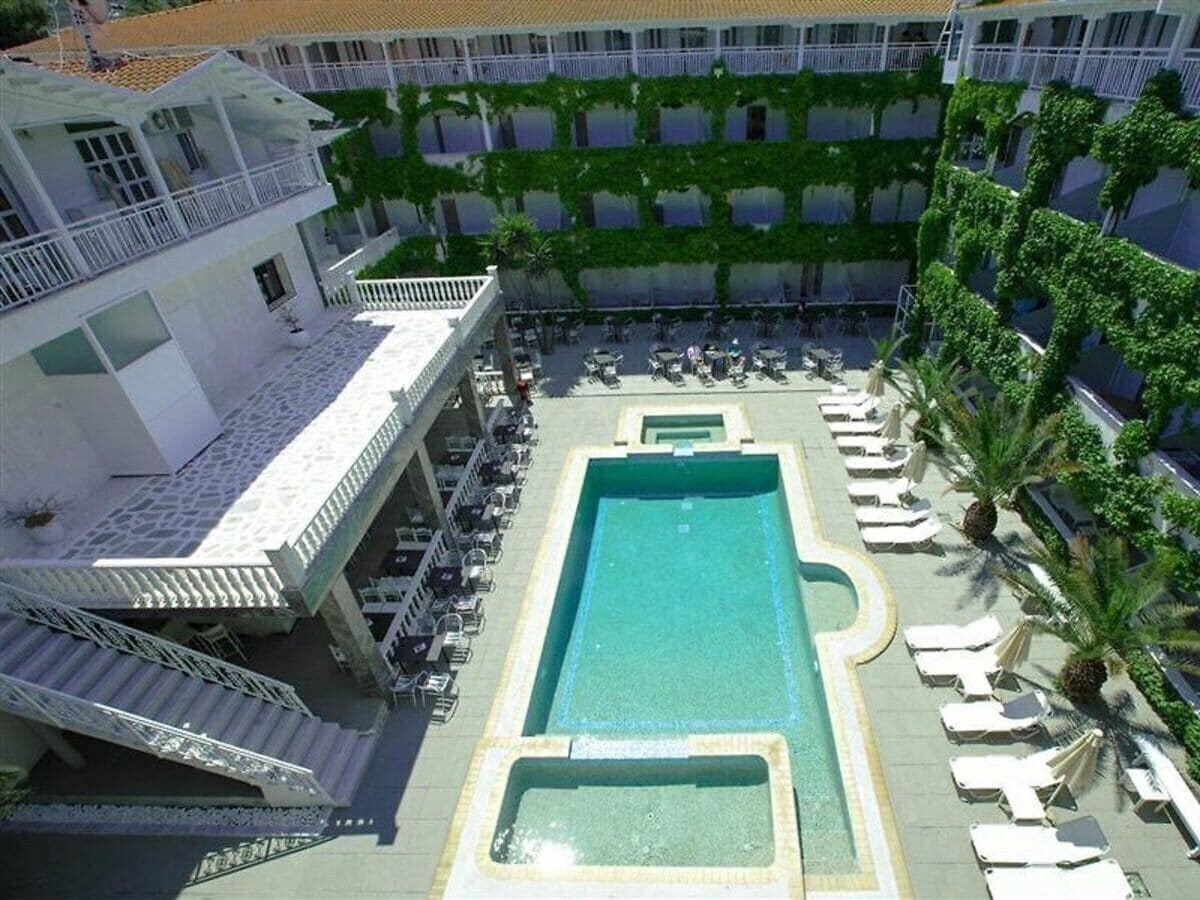 Hotel Olympic Kosmas (ex. Bomo) 3*