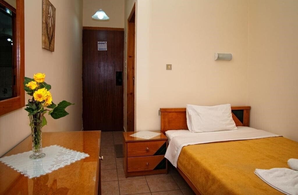 Zdjęcie Nicolas Hotel 1*