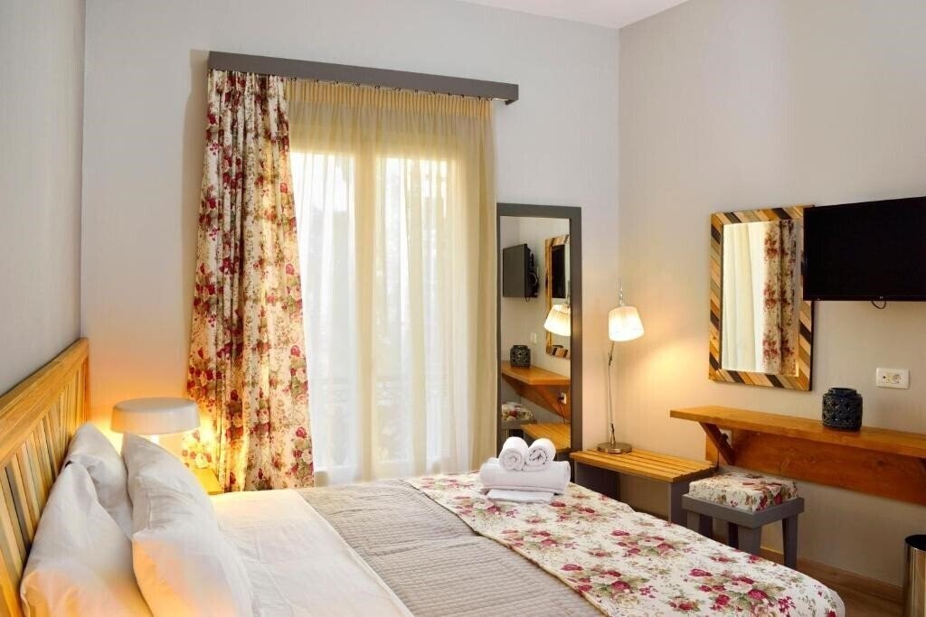 Zdjęcia Elia Dorotheou Hotel 3*