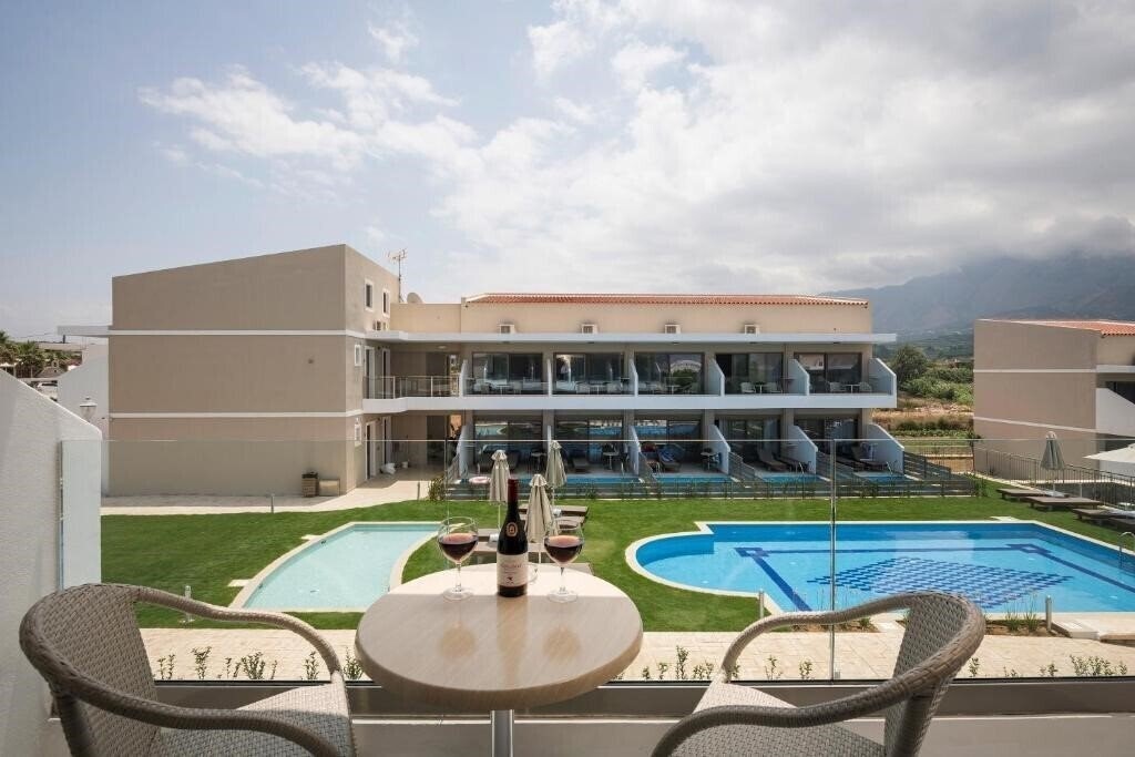 Фотографія Vantaris Blue 4*