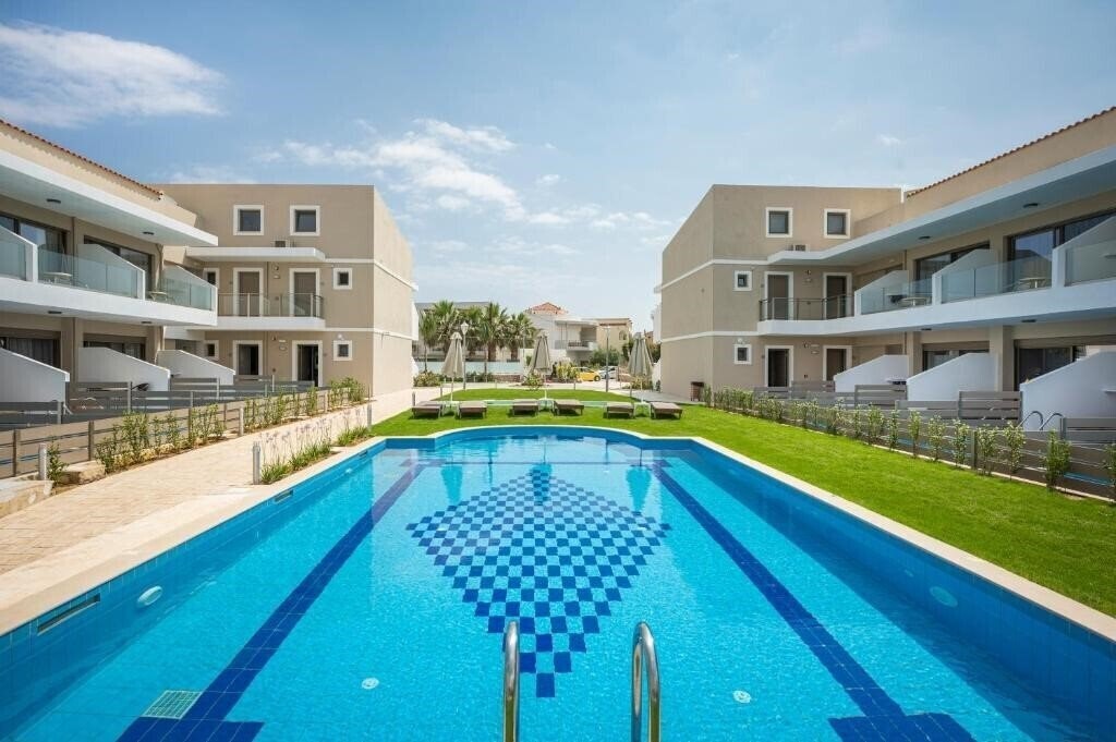 Готель Vantaris Blue 4*