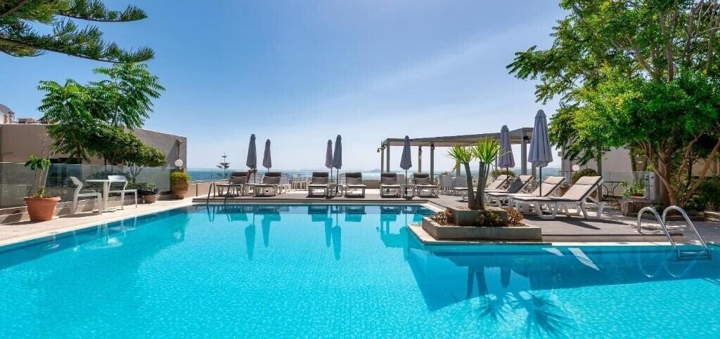 Готель Aphea Village 3*