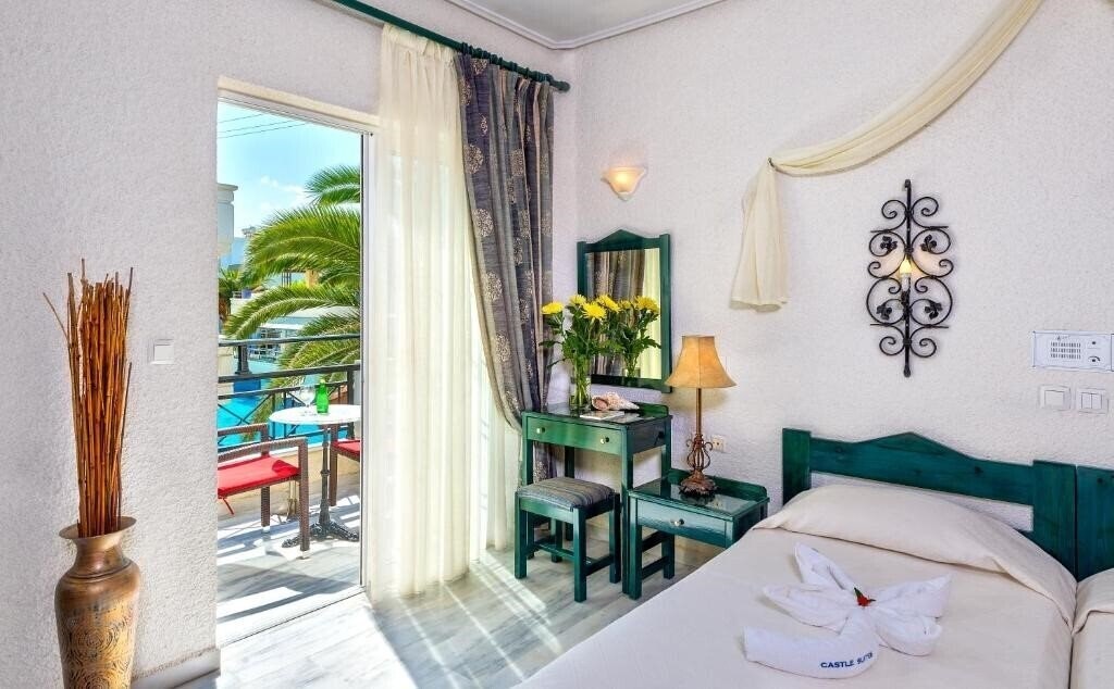 Zdjęcia Castle Suites Hotel 3*