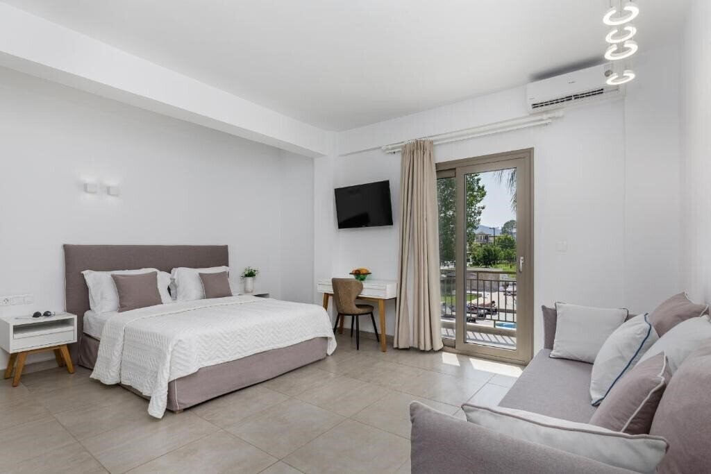 Zdjęcia Stavros Beach 3*