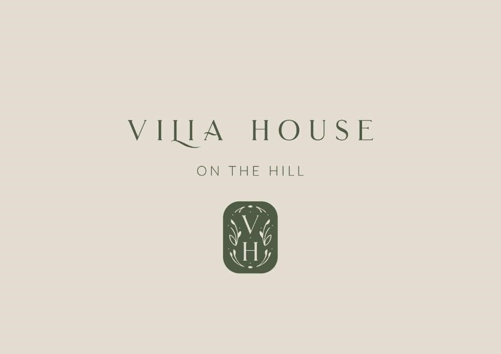 Готель Vilia House On The Hill 4*