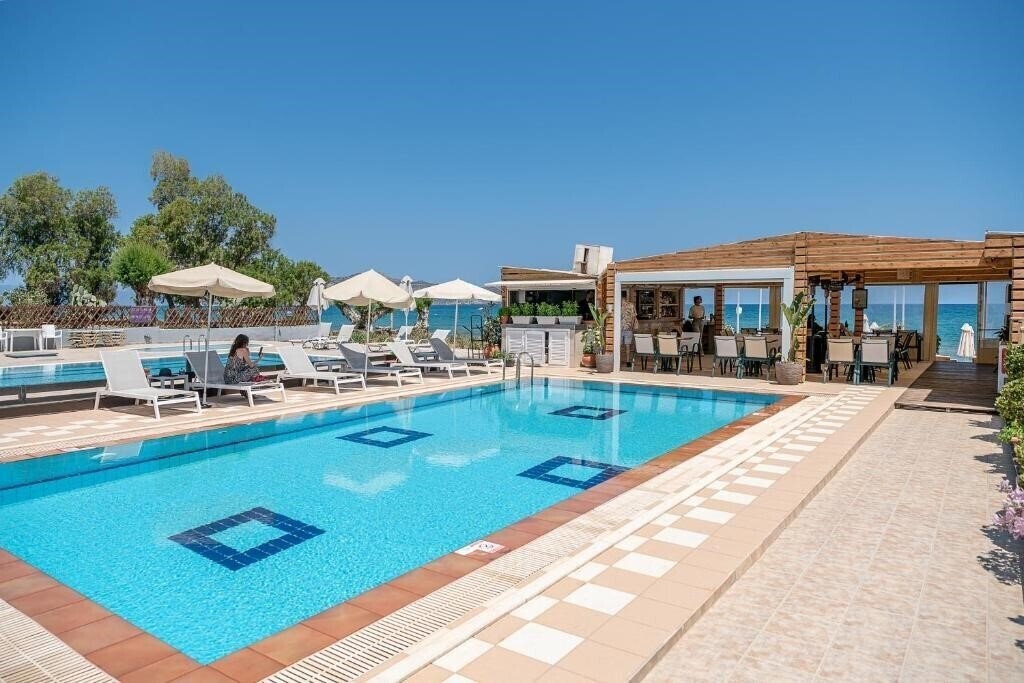 Zdjęcia Esperides Beach Hotel Apartments 3*