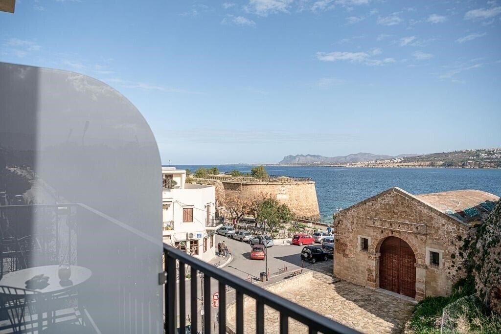 Zdjęcie Ethos Suites 3*