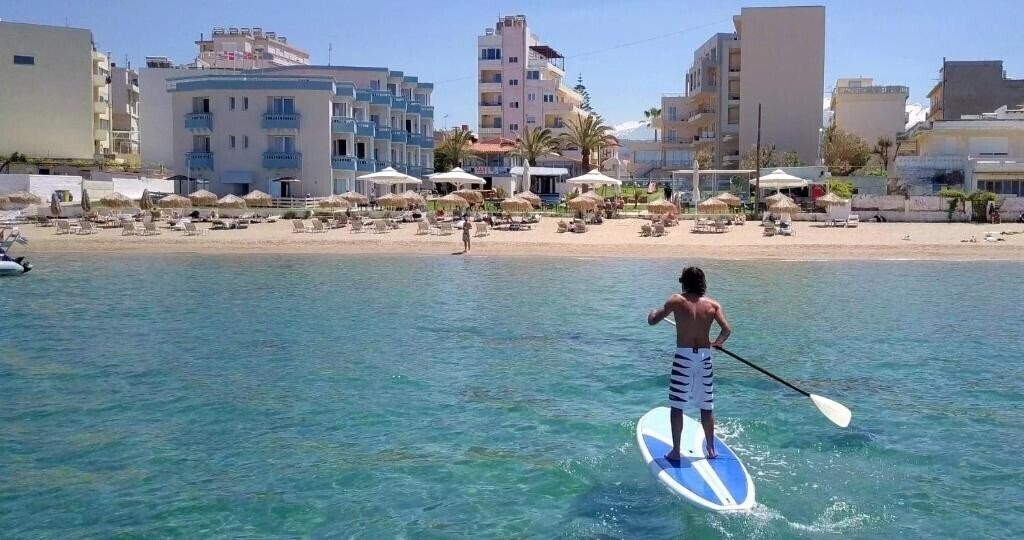 Hotel Christina Beach Hotel Nea Chora 3*
