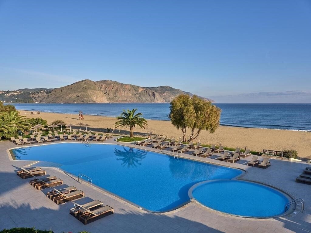 Hotel Pilot Beach Resort & SPA 5*