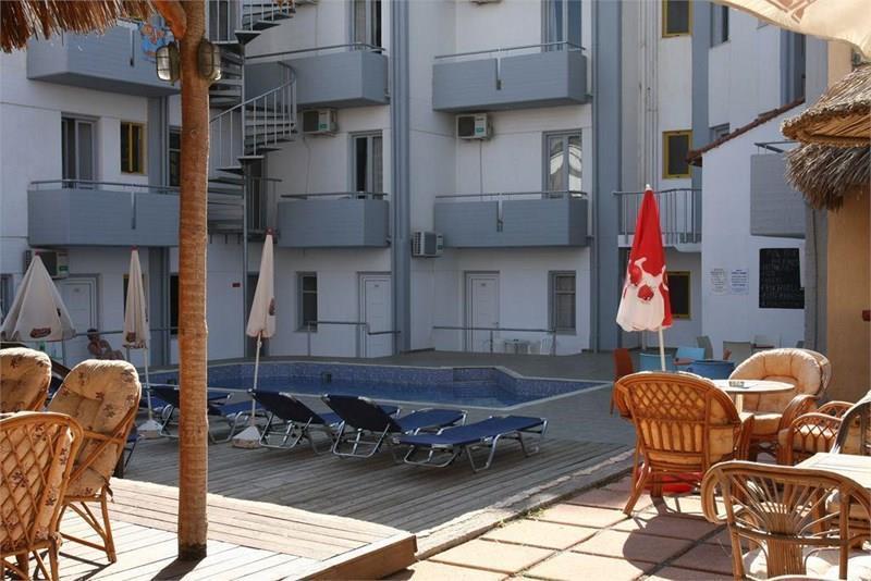 Zdjęcia Hersonissos Blue (ex. Averinos) 2*