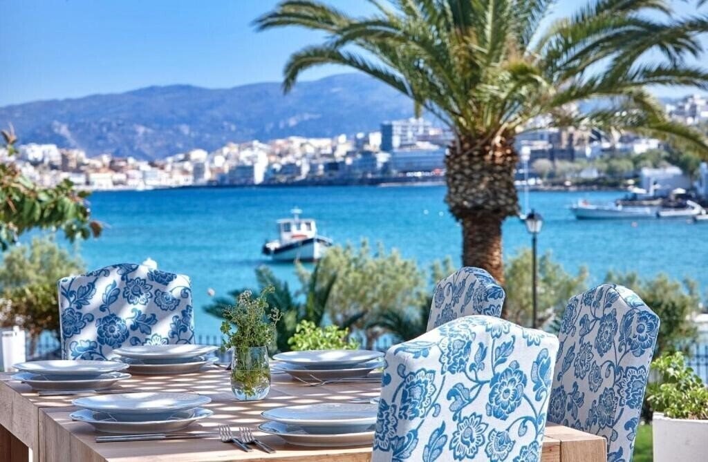 Отель Vasia Ormos 3*