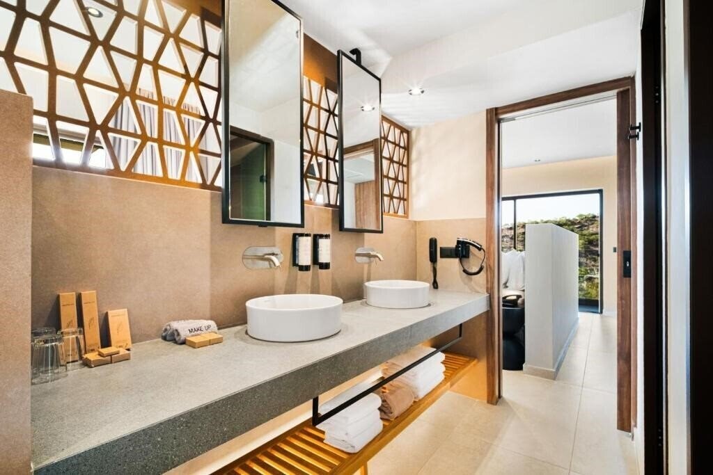 Фотография Harmony E Rock Hotel Adults Only 16+ 4*