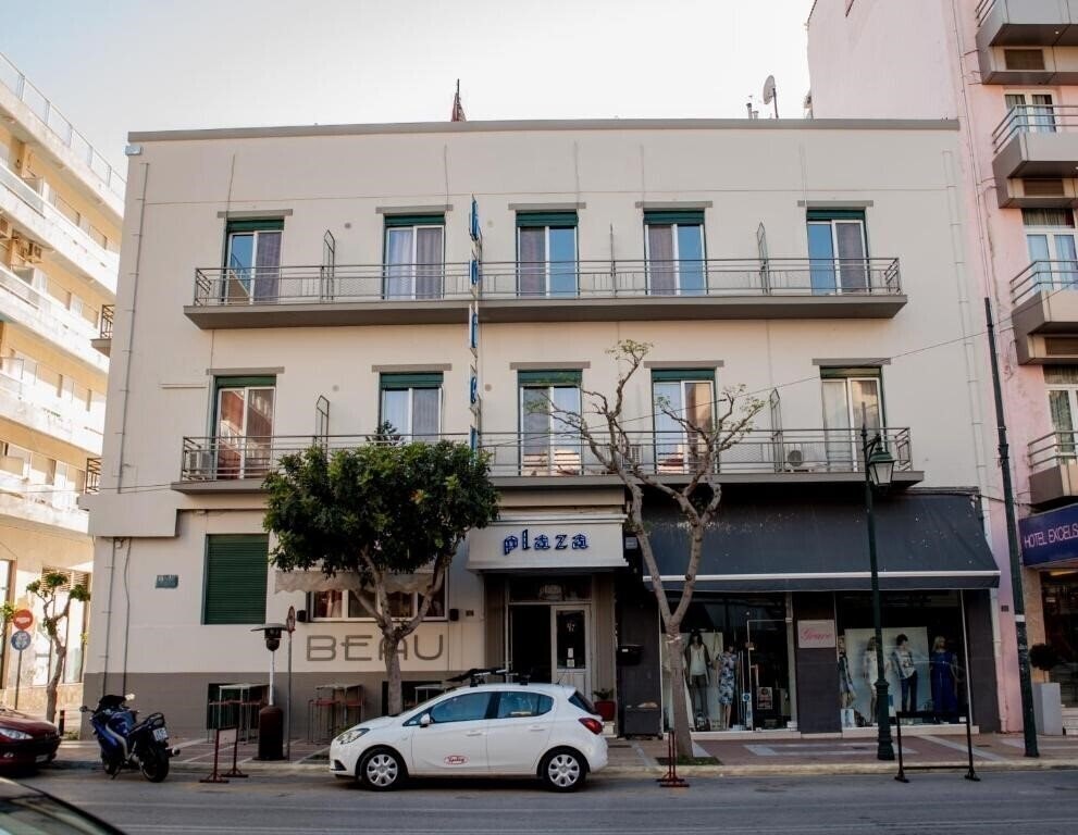 Готель Plaza 3*