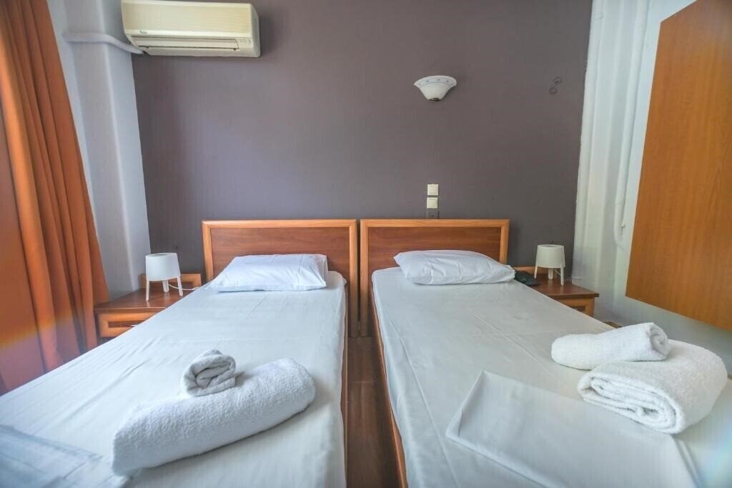 Фотографія Akti Hotel Loutraki 2*