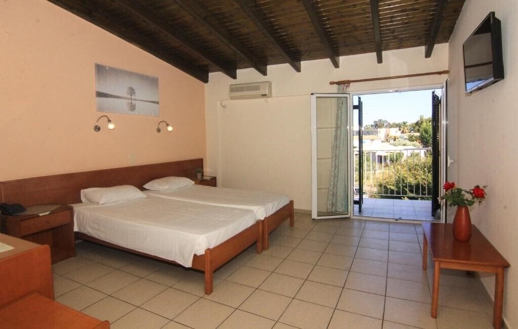 Фото Hotel Seabird 3*