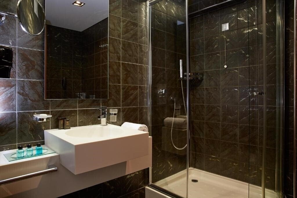 Zdjęcie Lucy Hotel 3*