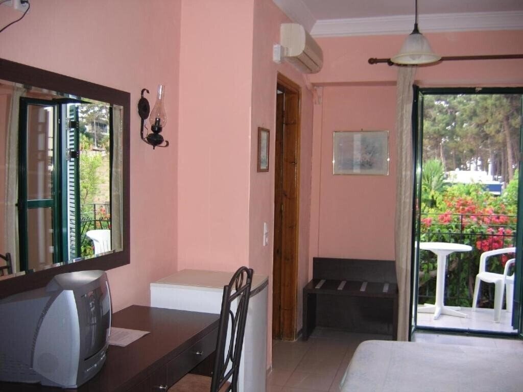 Фото Tara Beach 3*