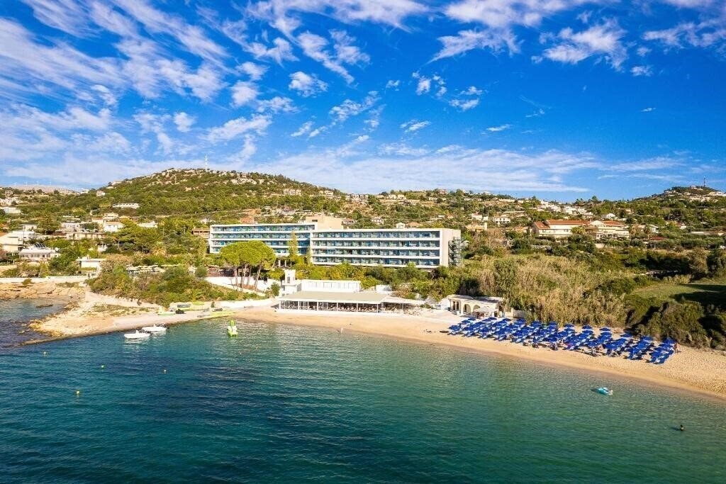 Hotel Mediterranee (Lassi) 4*