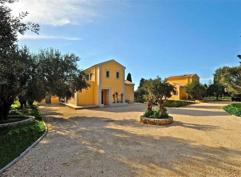 Zdjęcie Elaia Villas 4*