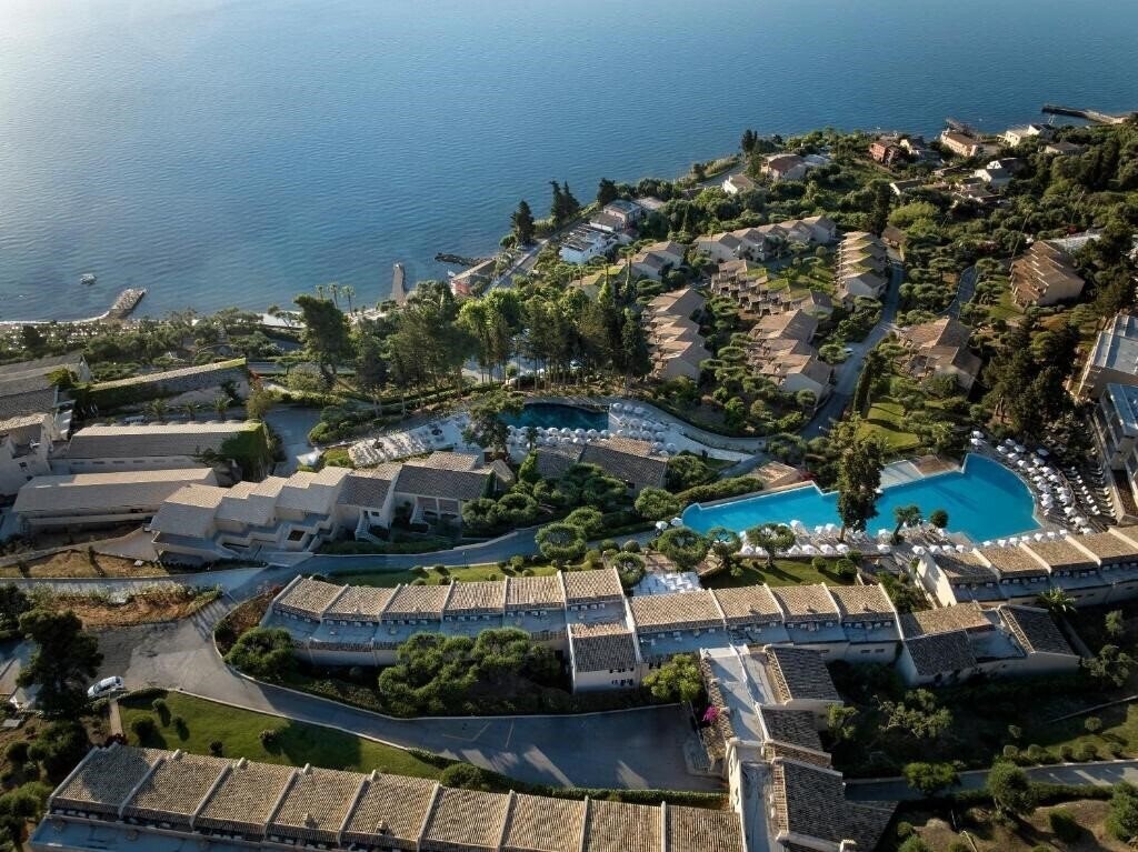 Готель Aeolos Beach Resort 4*