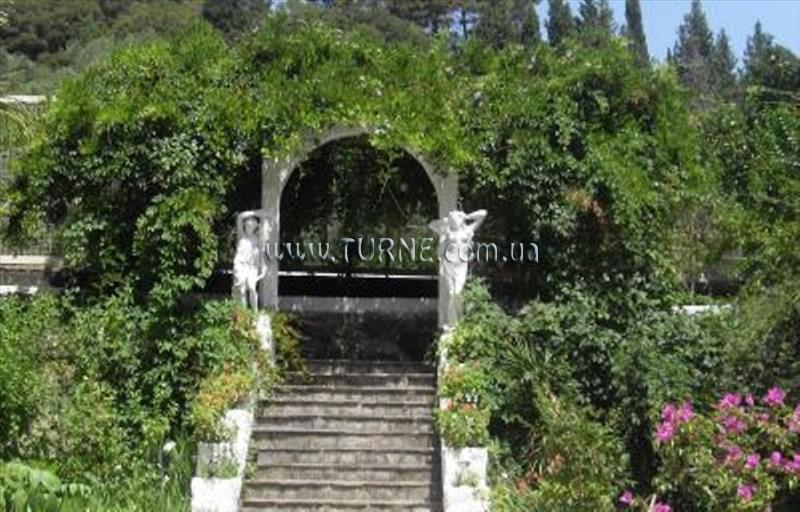 Готель Benitses Bay View (ex. Montaniola Hotel) 3*