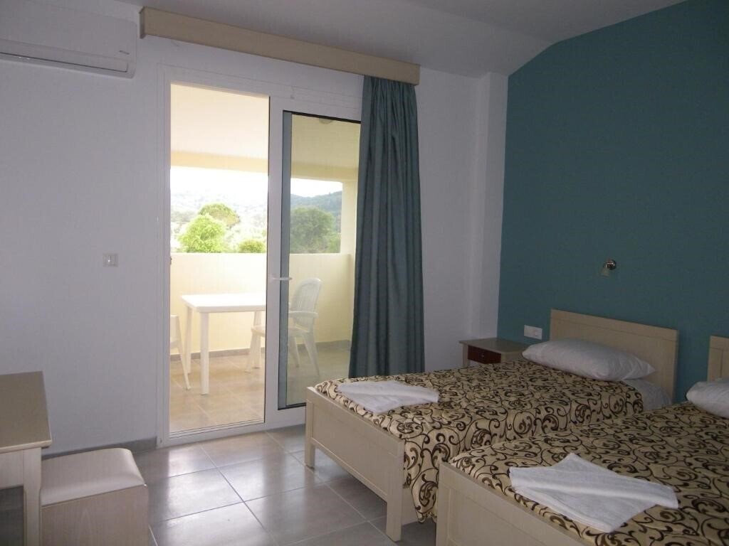 Hotel Christakis Apartments 2*