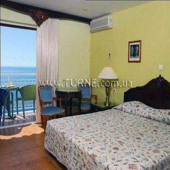 Отель Ambiente Palace 4*