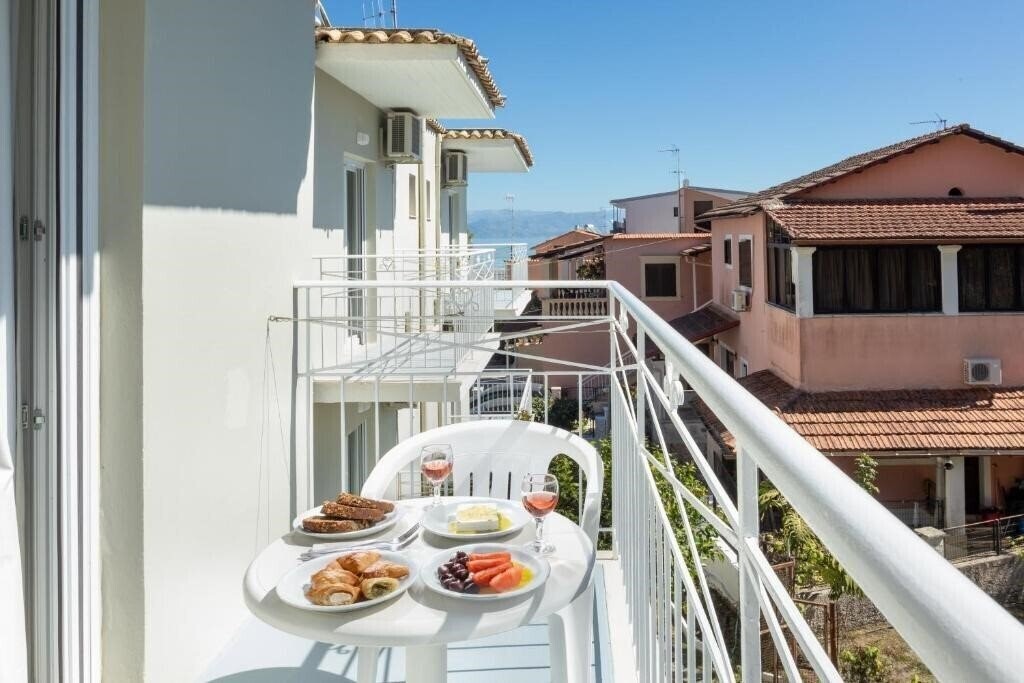 Zdjęcie Bella Vista Beach Hotel 2*